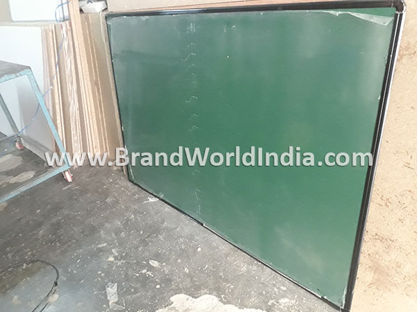 Non magnetic green chalk Boards BWI 543